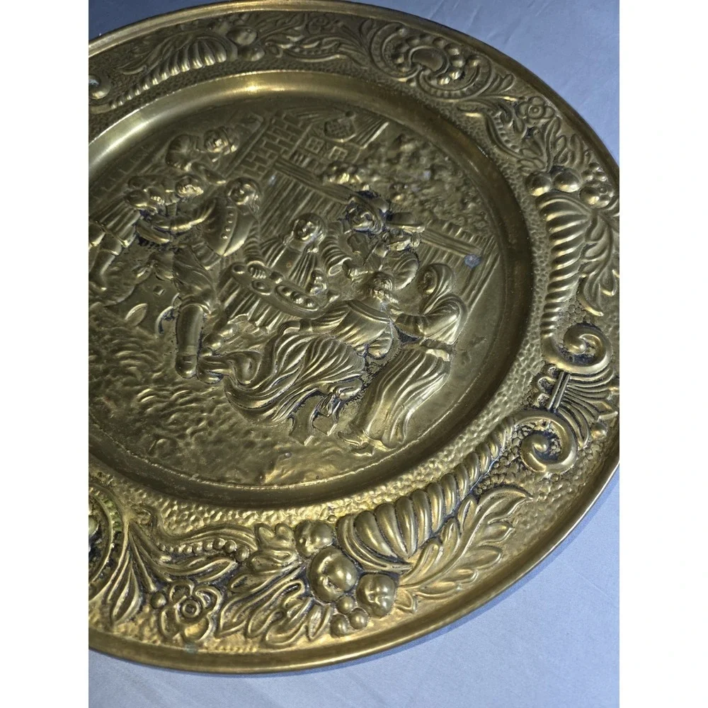 Vintage Brass Tavern Scene Wall Hanging Plate Embossed Repousse Pub Decor 14in